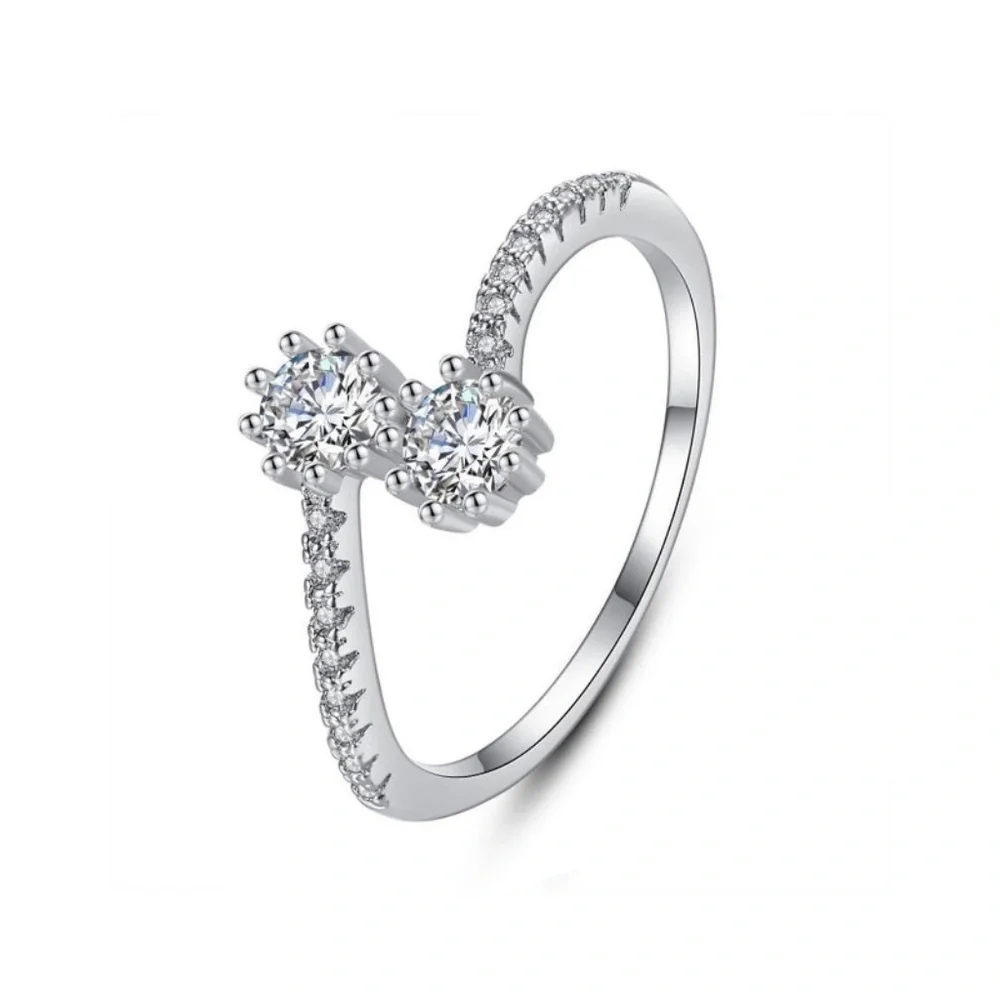 *GUINEVERE* Silver x Zircon Fashion Ring Size 9